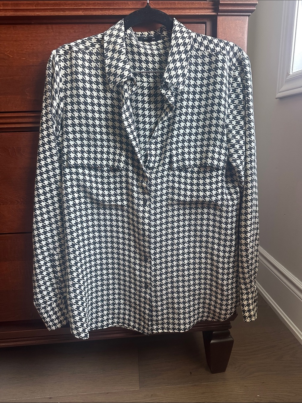 Babaton Black and White Houndstooth Button-Up Blouse
